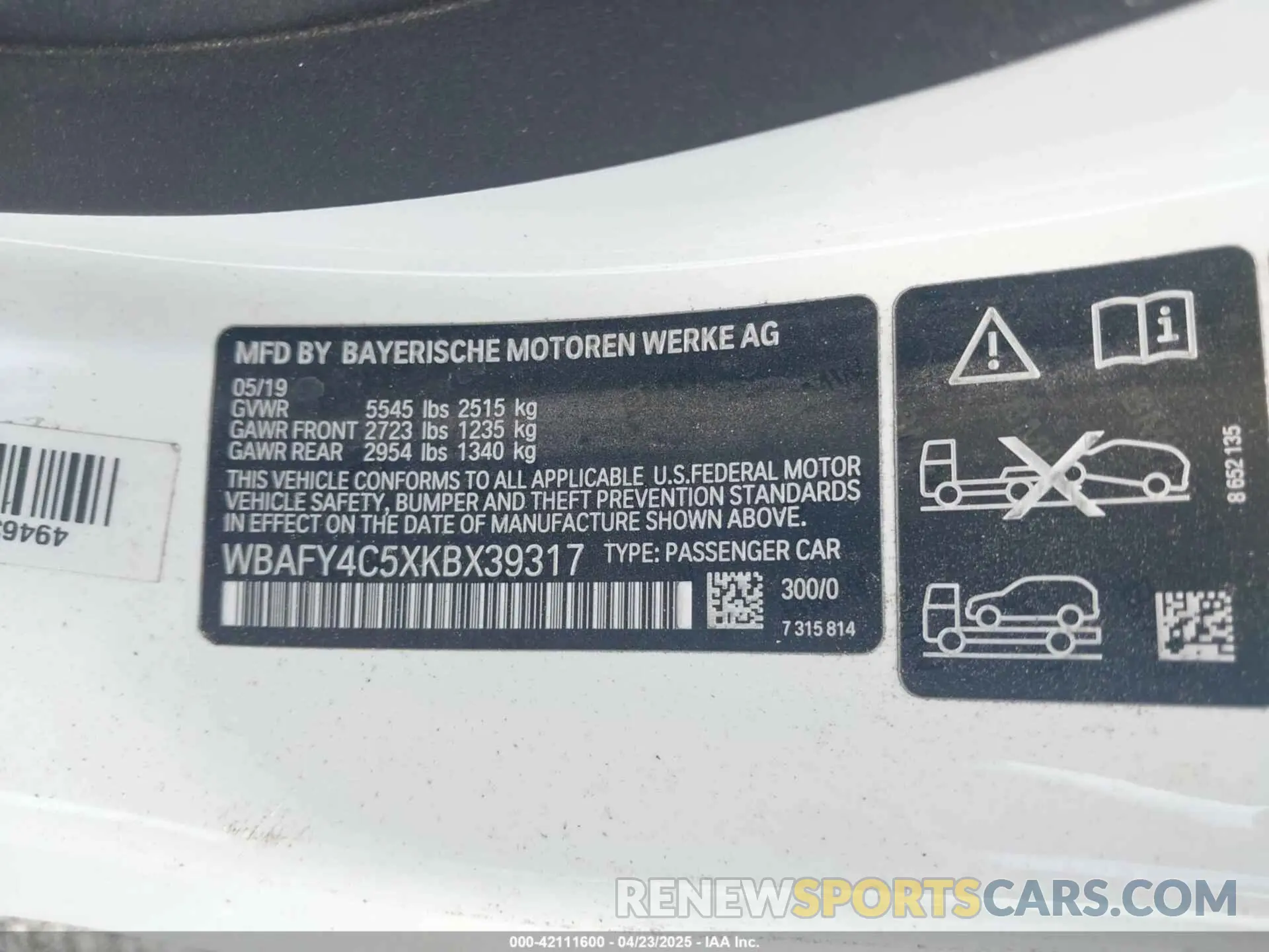 9 Photograph of a damaged car WBAFY4C5XKBX39317 BMW M850I 2019