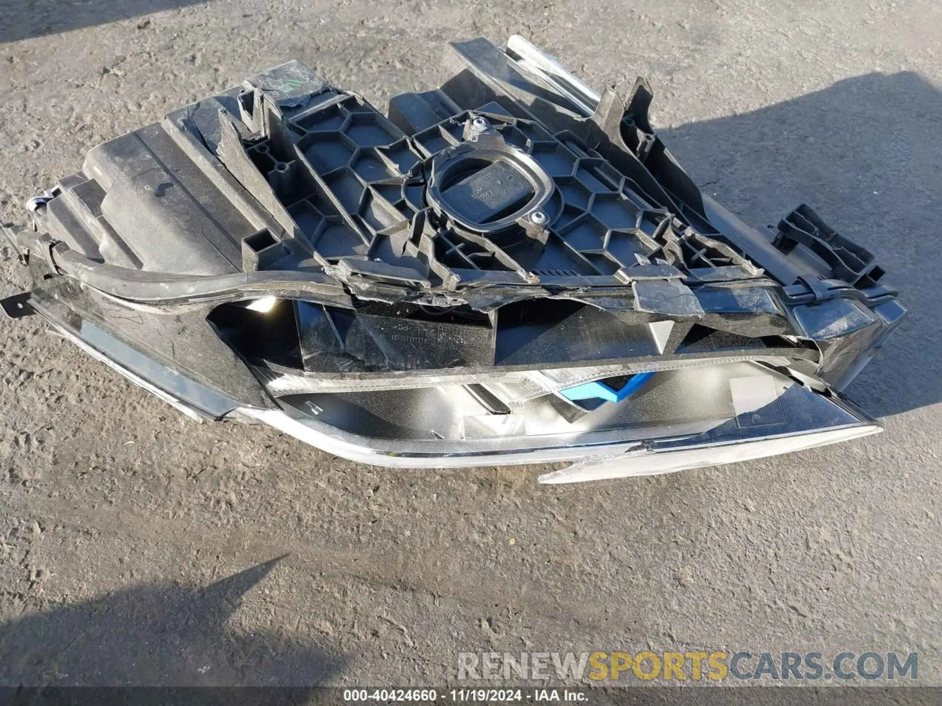 12 Photograph of a damaged car WBABC4C03NCH63509 BMW M850I 2022