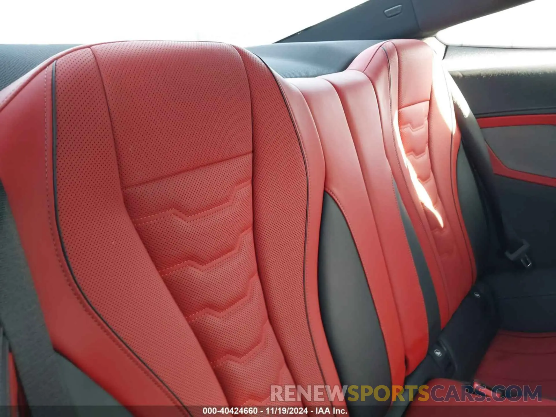 8 Photograph of a damaged car WBABC4C03NCH63509 BMW M850I 2022