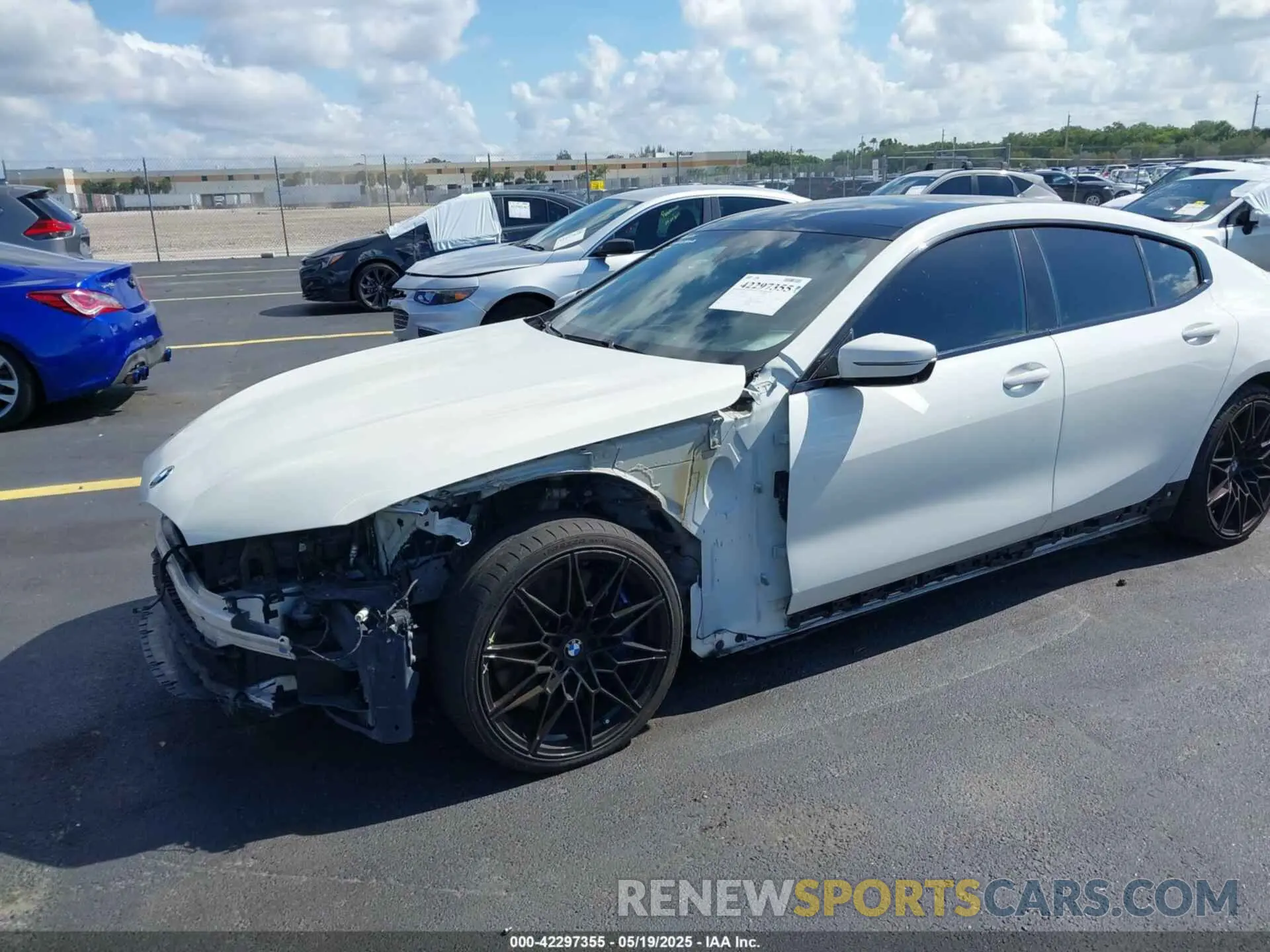6 Photograph of a damaged car WBAGV8C01LCD46815 BMW M850I GTAN COUPE 2020