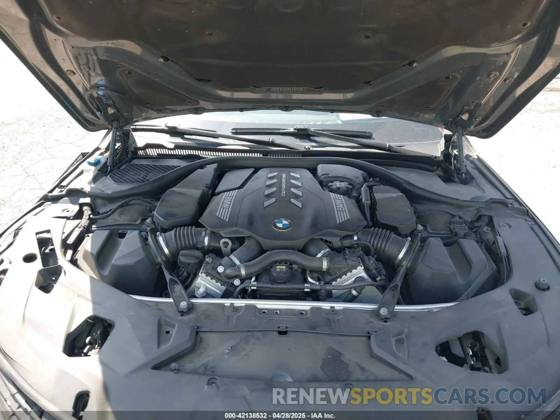 10 Photograph of a damaged car WBAGV8C04MCE93308 BMW M850I GTAN COUPE 2021