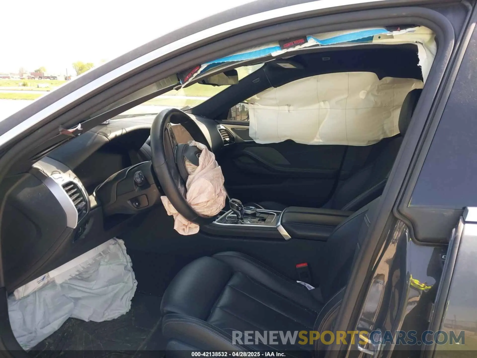 5 Photograph of a damaged car WBAGV8C04MCE93308 BMW M850I GTAN COUPE 2021