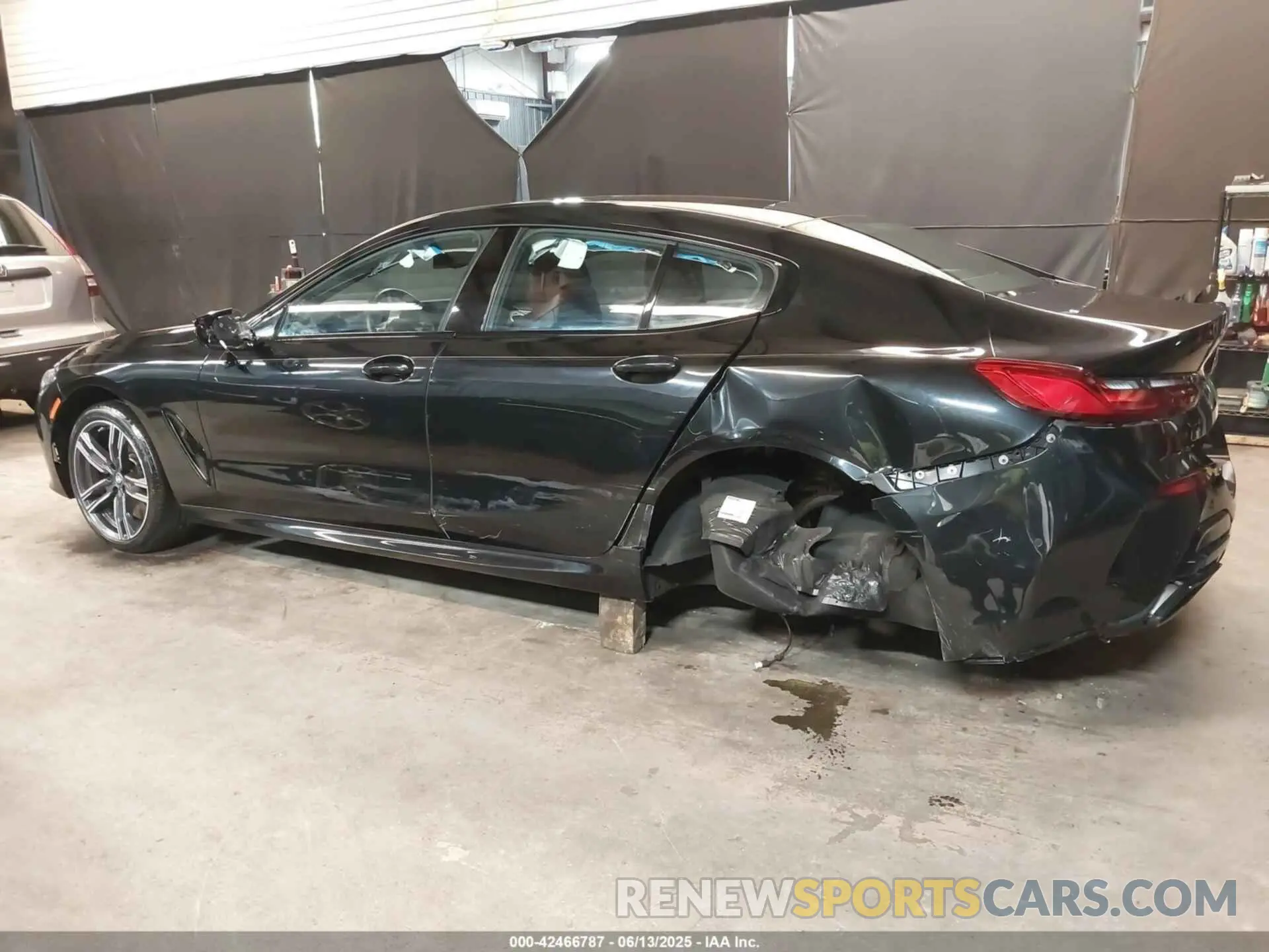 6 Photograph of a damaged car WBAGV8C04PCL19336 BMW M850I GTAN COUPE 2023