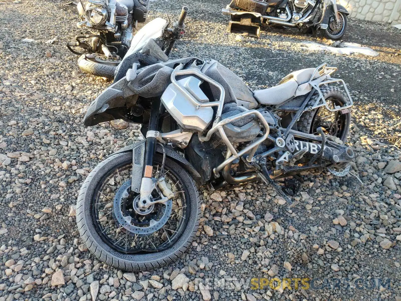 2 Photograph of a damaged car WB10J5305KZF77305 BMW R 1250 GS 2019