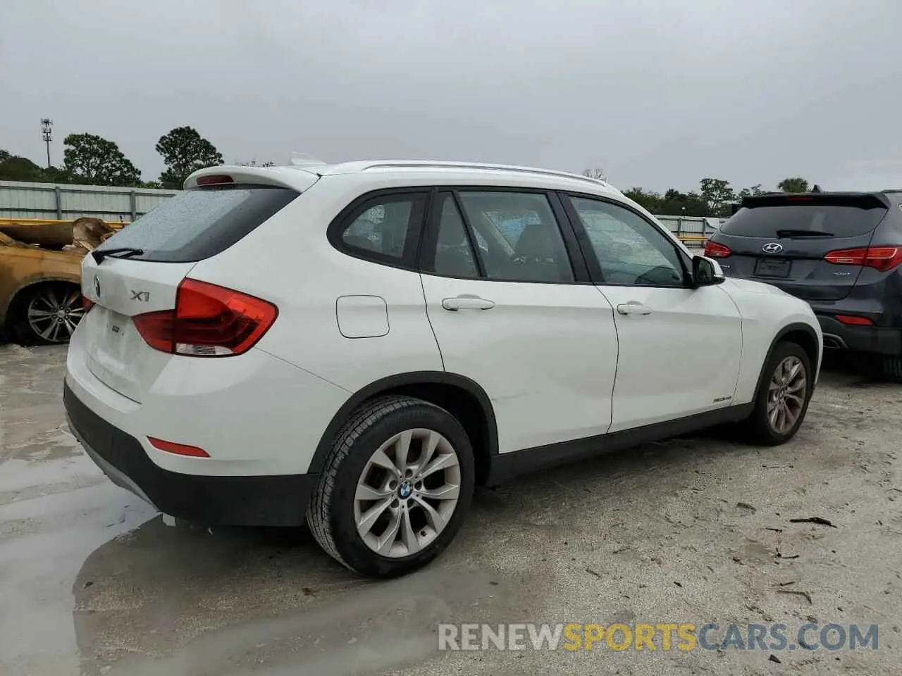 3 Photograph of a damaged car WBAVL1C52EVY23501 BMW X1 2014