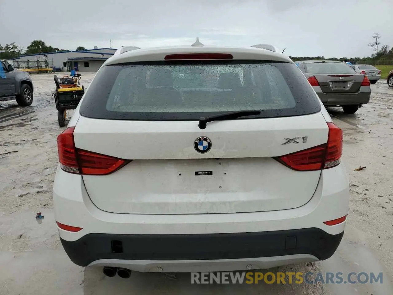 6 Photograph of a damaged car WBAVL1C52EVY23501 BMW X1 2014