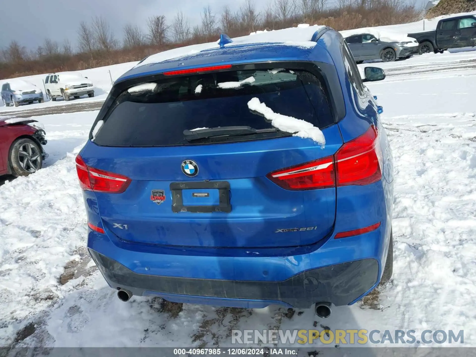 17 Photograph of a damaged car WBXHT3C50K3H36589 BMW X1 2019