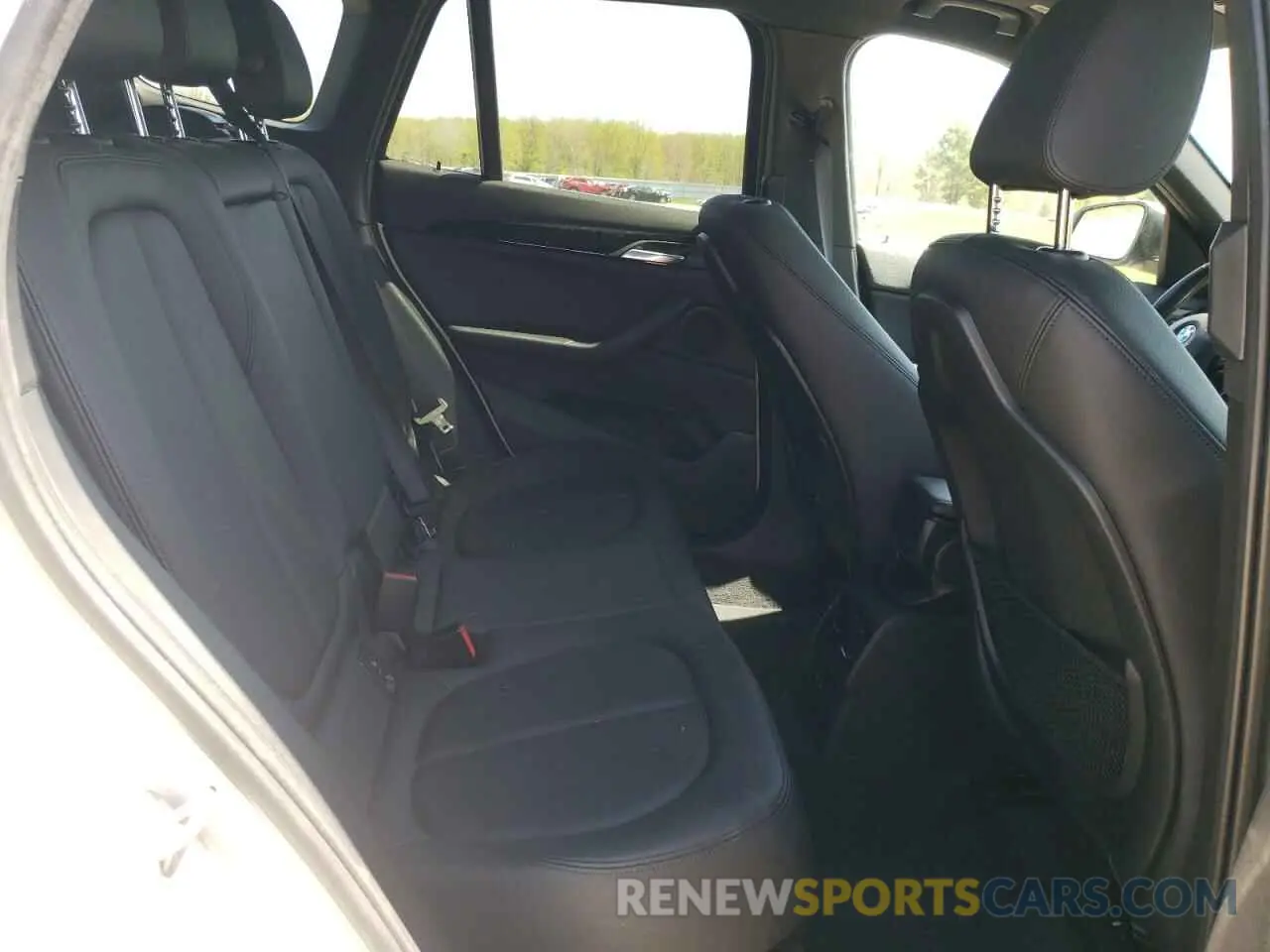 11 Photograph of a damaged car WBXHT3C51K3H35953 BMW X1 2019