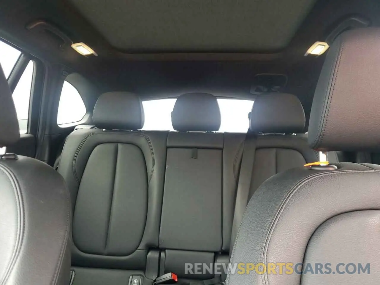 10 Photograph of a damaged car WBXHT3C52K3H33936 BMW X1 2019