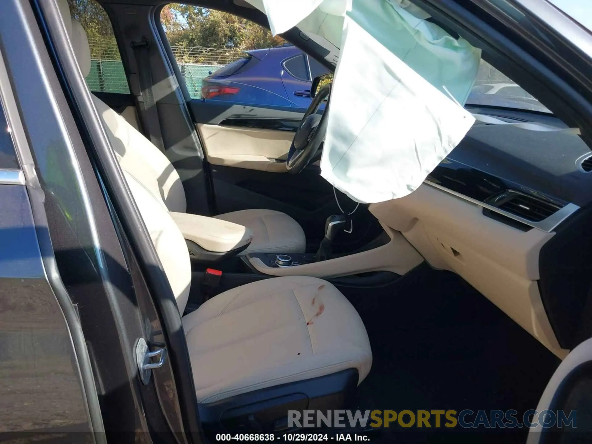 5 Photograph of a damaged car WBXHT3C52K5L36955 BMW X1 2019