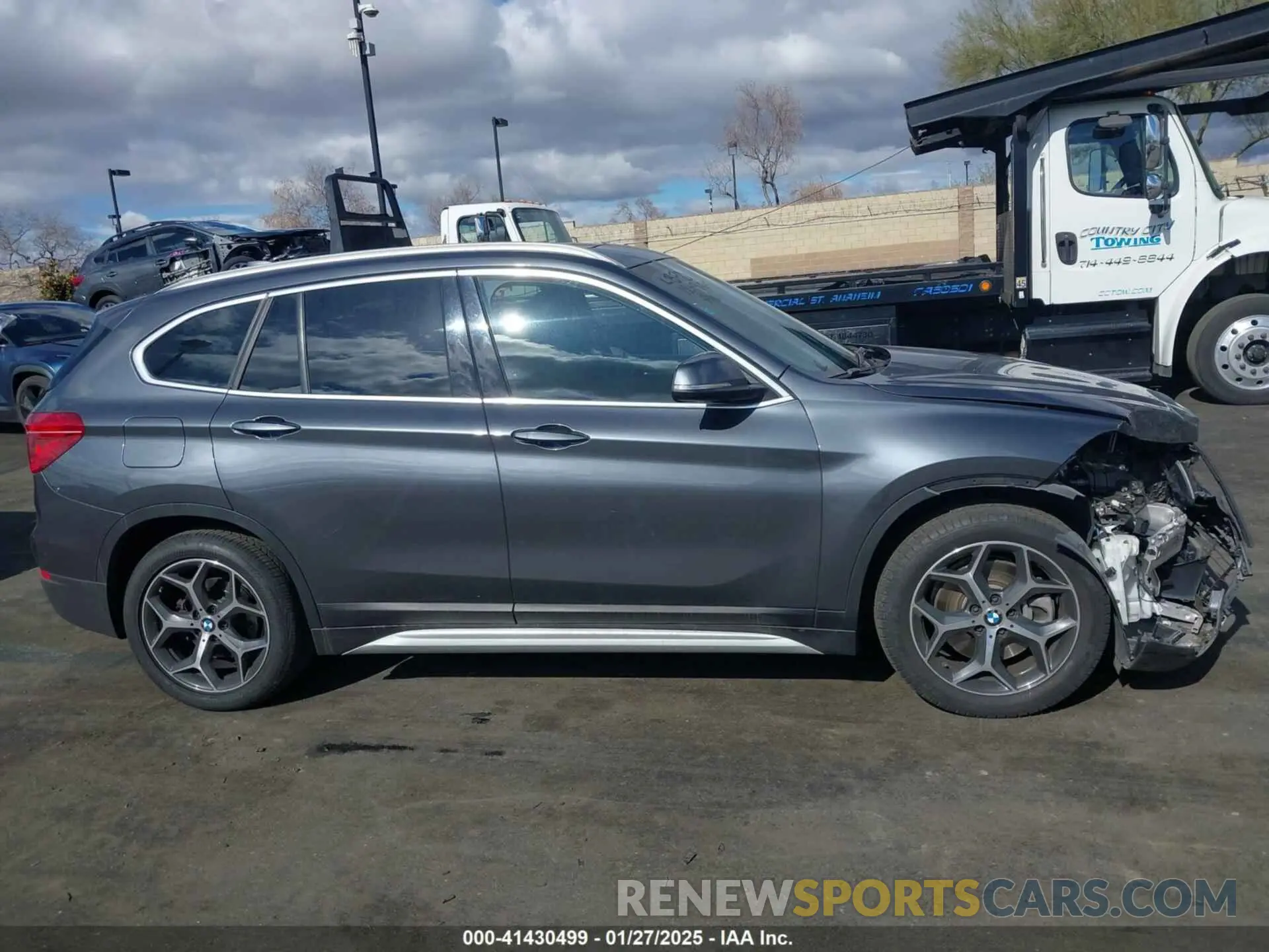 14 Photograph of a damaged car WBXHT3C52K5L89445 BMW X1 2019