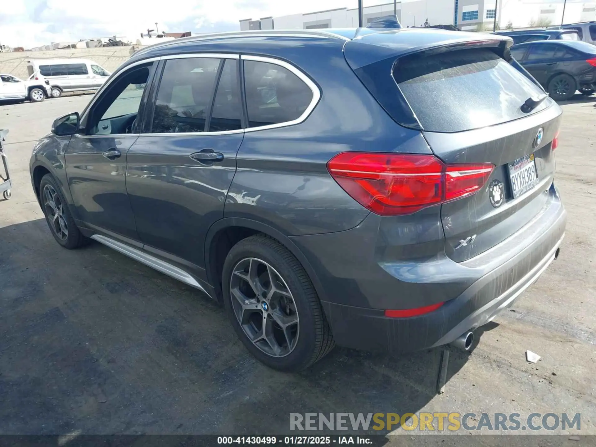 3 Photograph of a damaged car WBXHT3C52K5L89445 BMW X1 2019