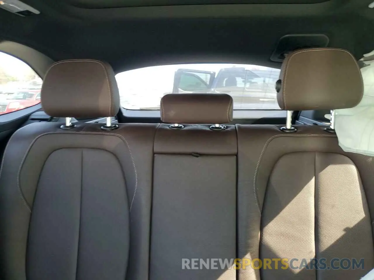 10 Photograph of a damaged car WBXHT3C52K5L90949 BMW X1 2019