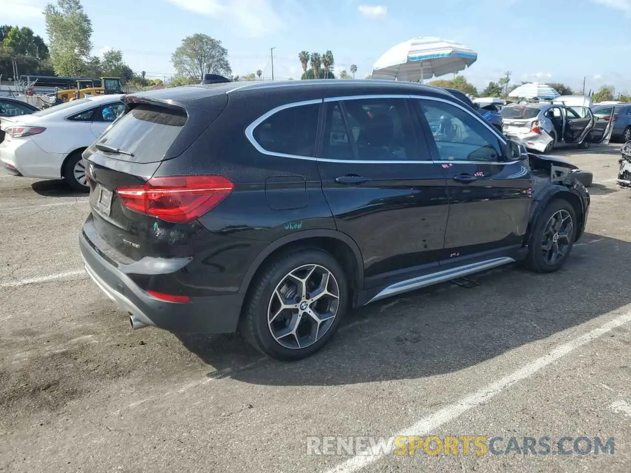 3 Photograph of a damaged car WBXHT3C52K5N23533 BMW X1 2019