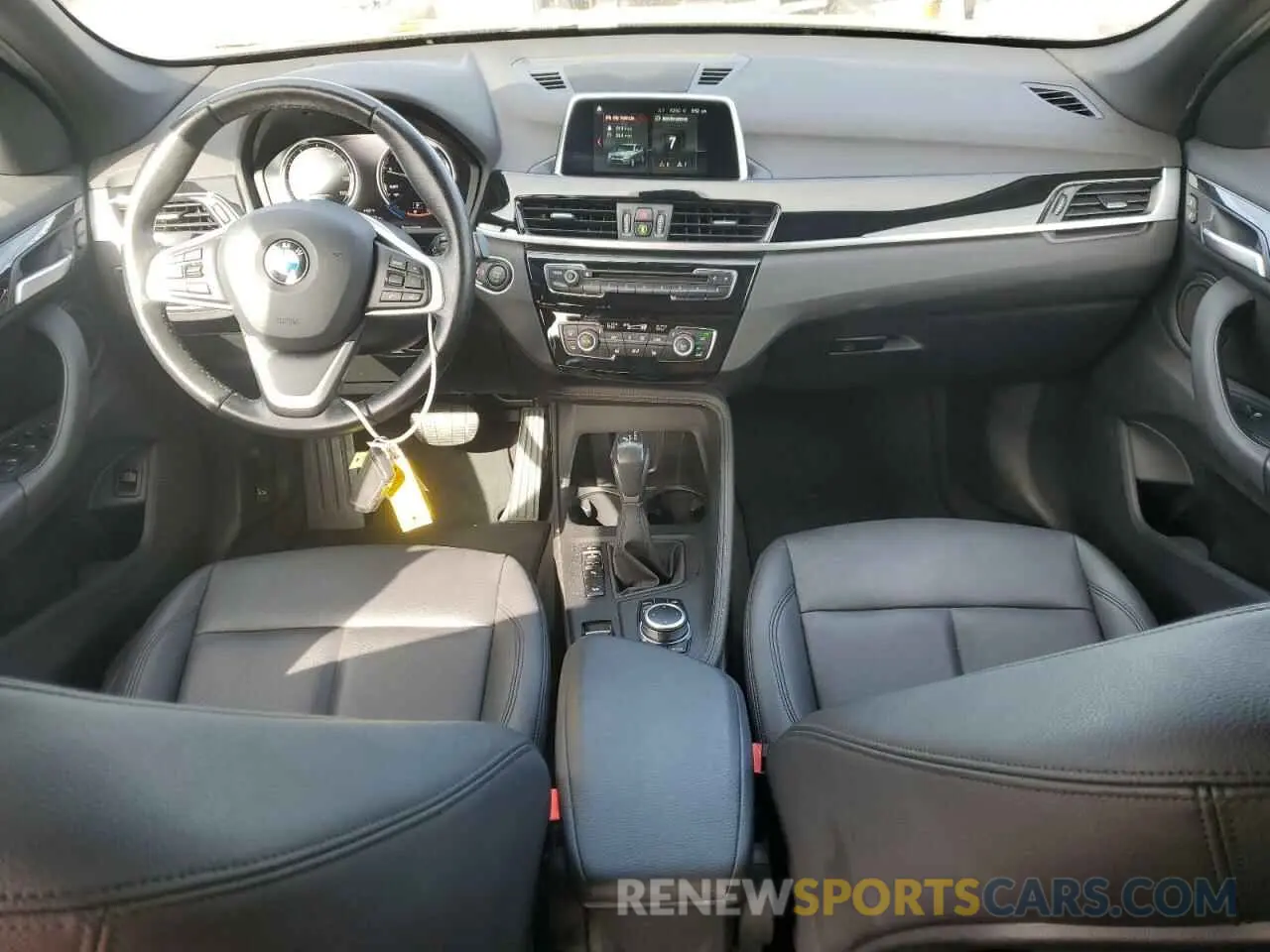 8 Photograph of a damaged car WBXHT3C52K5N23533 BMW X1 2019