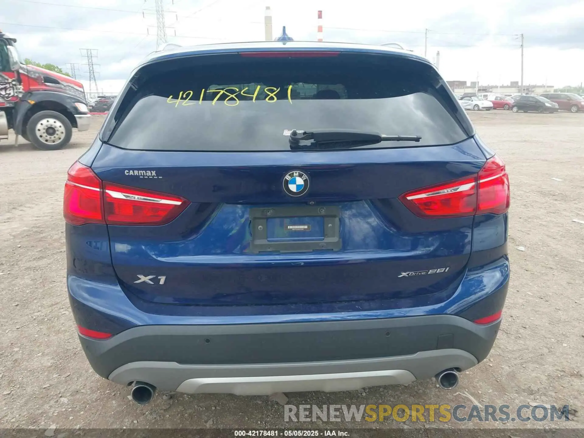 16 Photograph of a damaged car WBXHT3C53K3H35405 BMW X1 2019