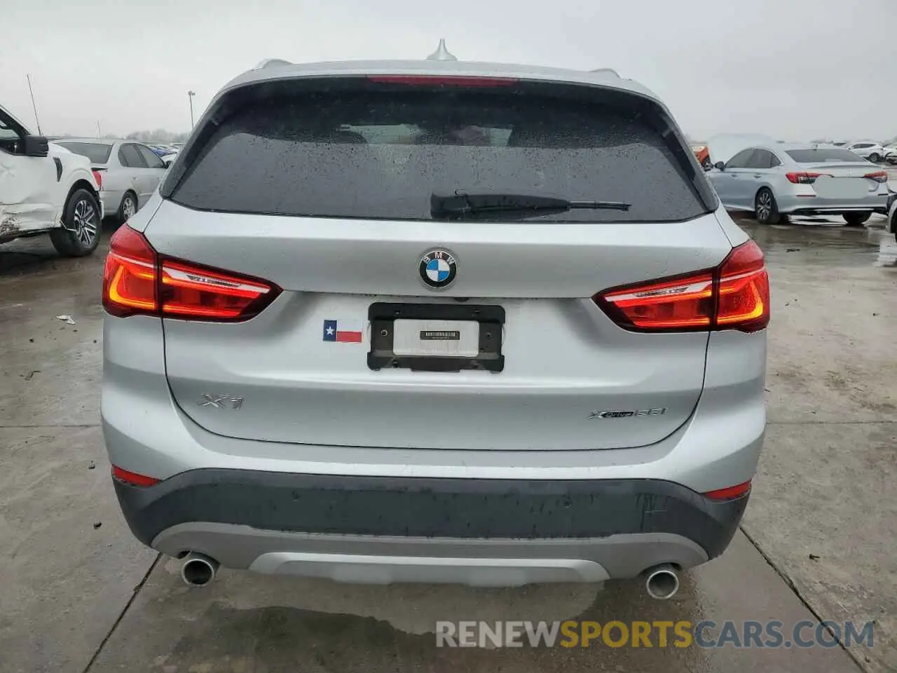 6 Photograph of a damaged car WBXHT3C53K3H36196 BMW X1 2019