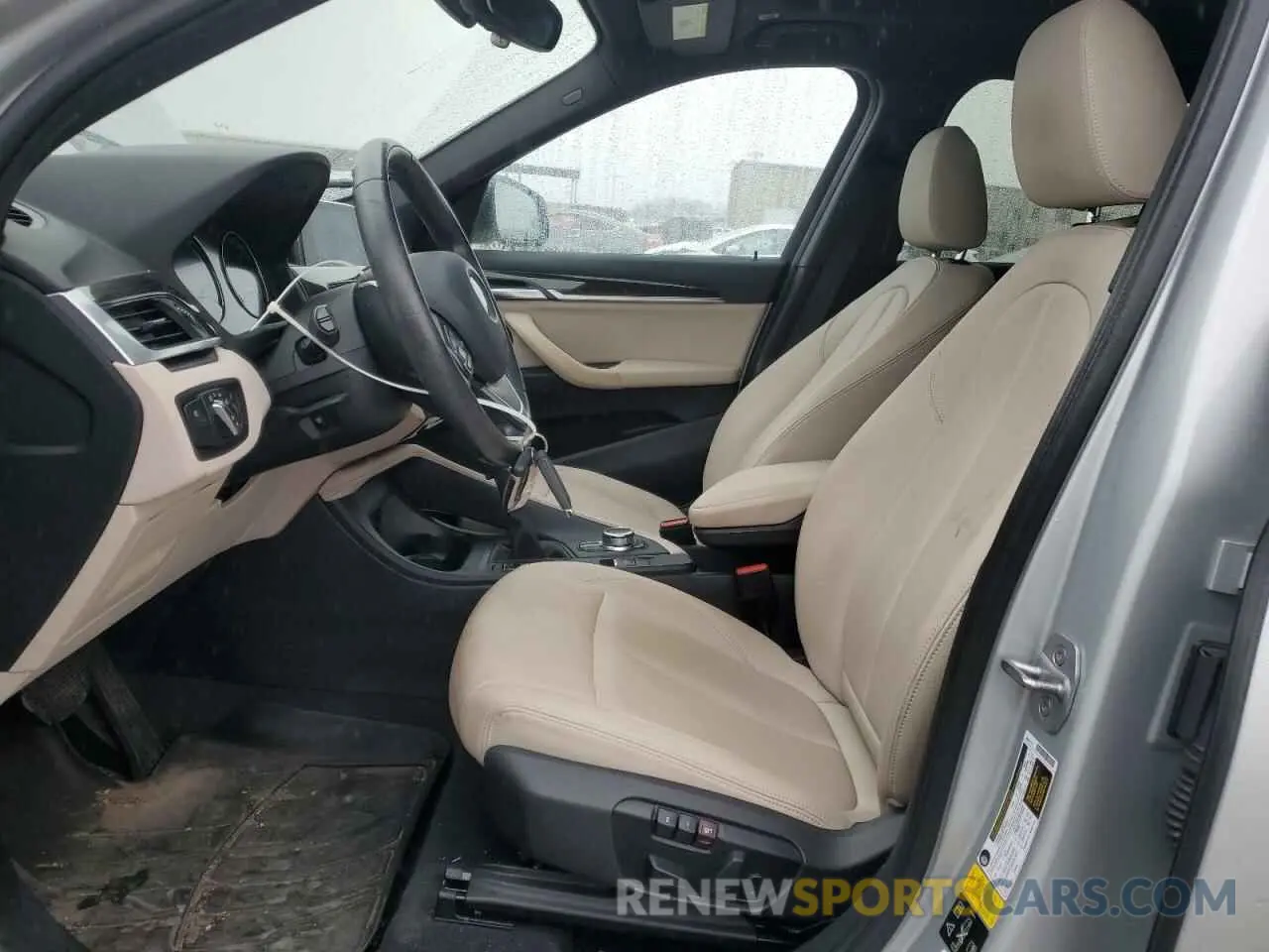 7 Photograph of a damaged car WBXHT3C53K3H36196 BMW X1 2019