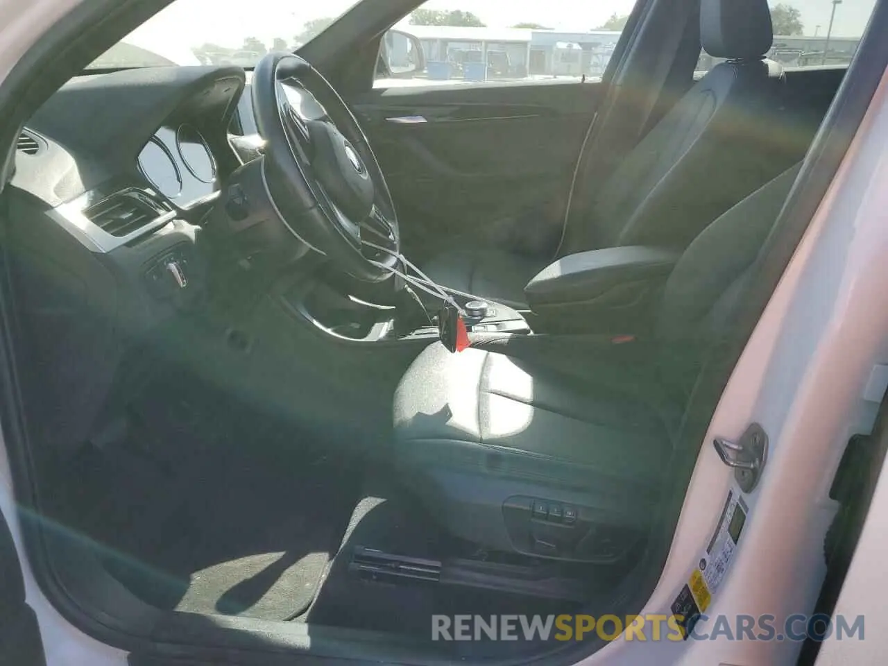 7 Photograph of a damaged car WBXHT3C53K5L35670 BMW X1 2019