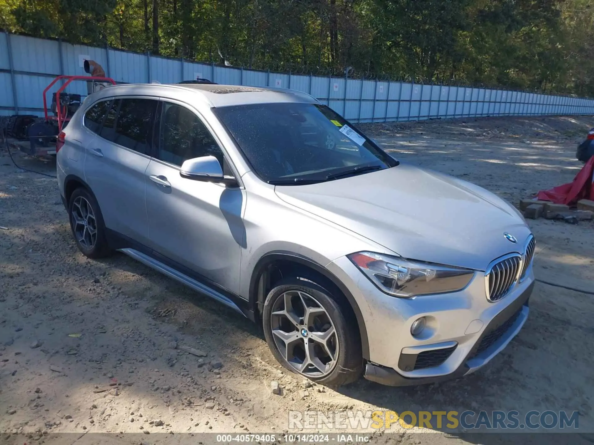 1 Photograph of a damaged car WBXHT3C53K5L37192 BMW X1 2019