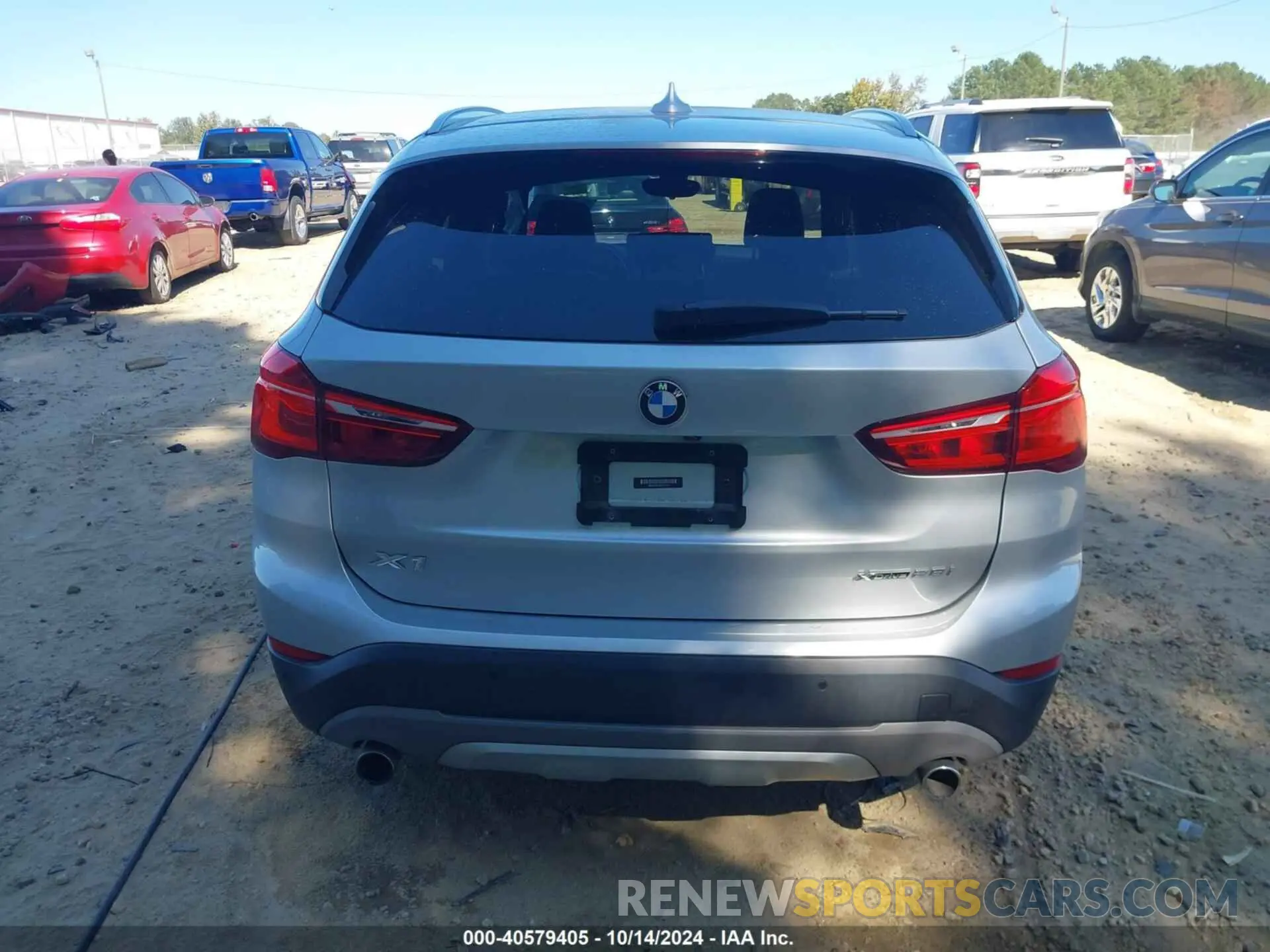 16 Photograph of a damaged car WBXHT3C53K5L37192 BMW X1 2019