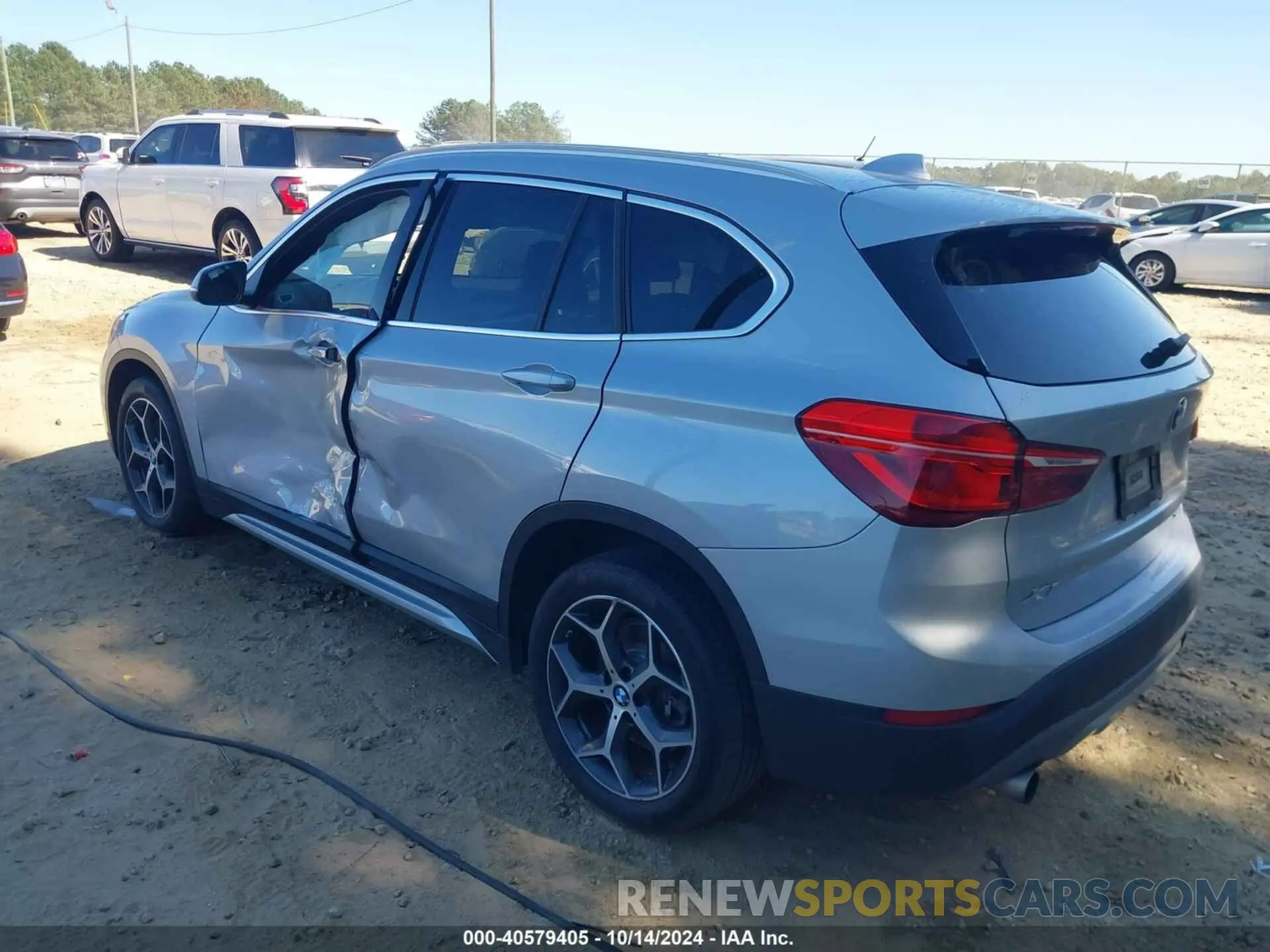 3 Photograph of a damaged car WBXHT3C53K5L37192 BMW X1 2019