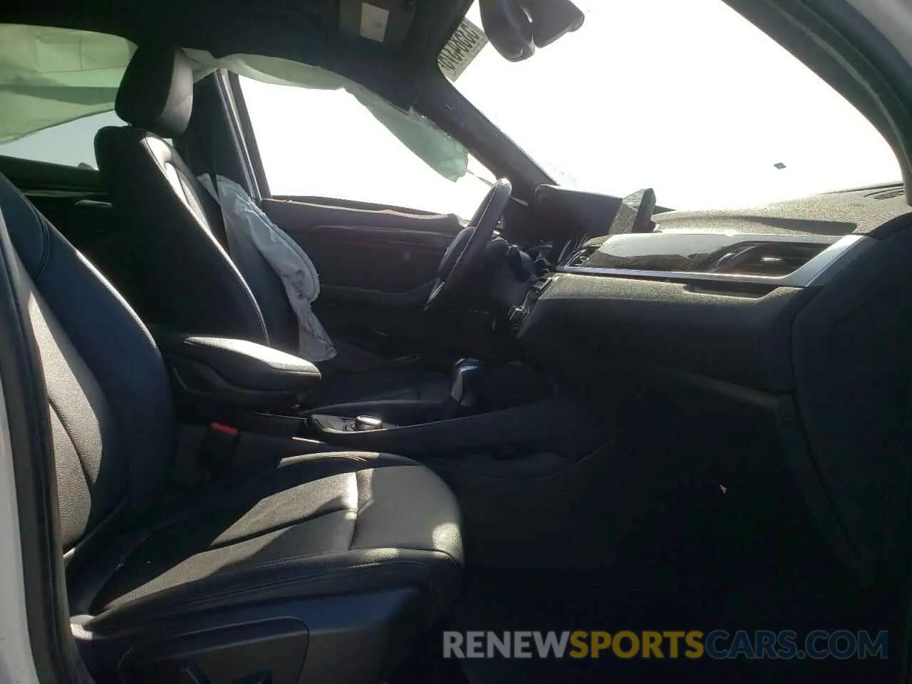 7 Photograph of a damaged car WBXHT3C53K5L38424 BMW X1 2019