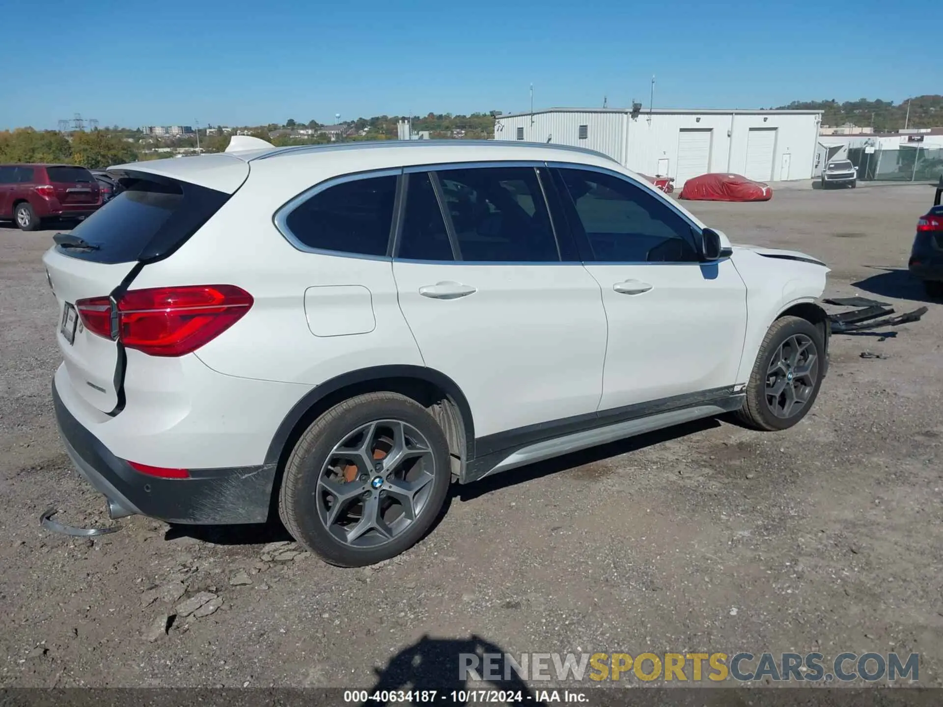 4 Photograph of a damaged car WBXHT3C53K5L89891 BMW X1 2019