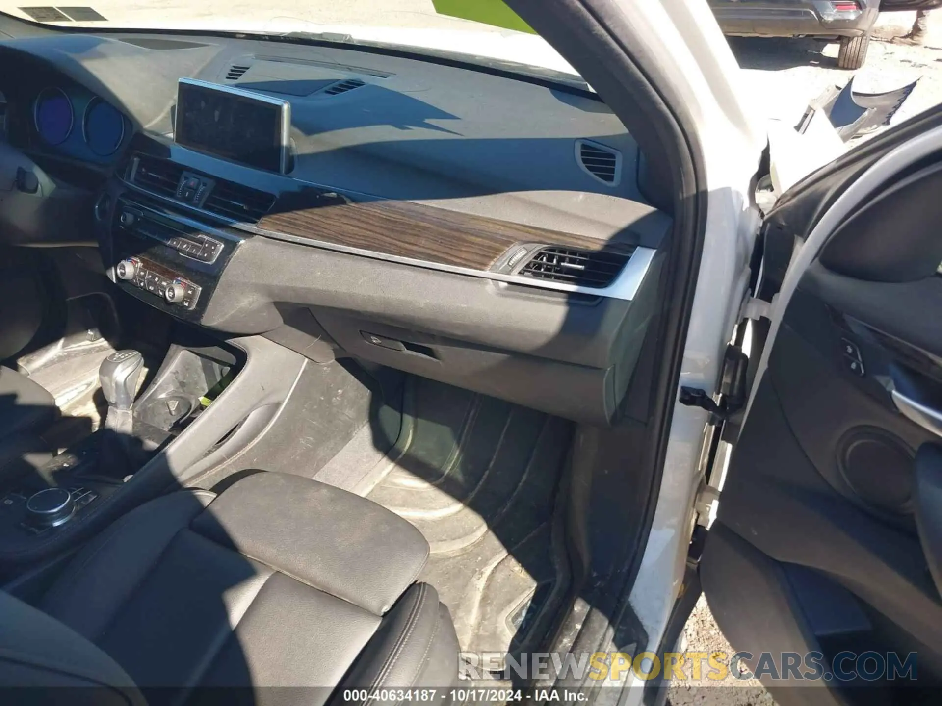 5 Photograph of a damaged car WBXHT3C53K5L89891 BMW X1 2019