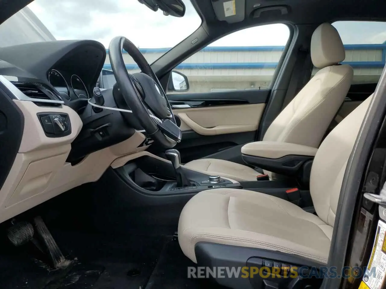 7 Photograph of a damaged car WBXHT3C53K5N27090 BMW X1 2019