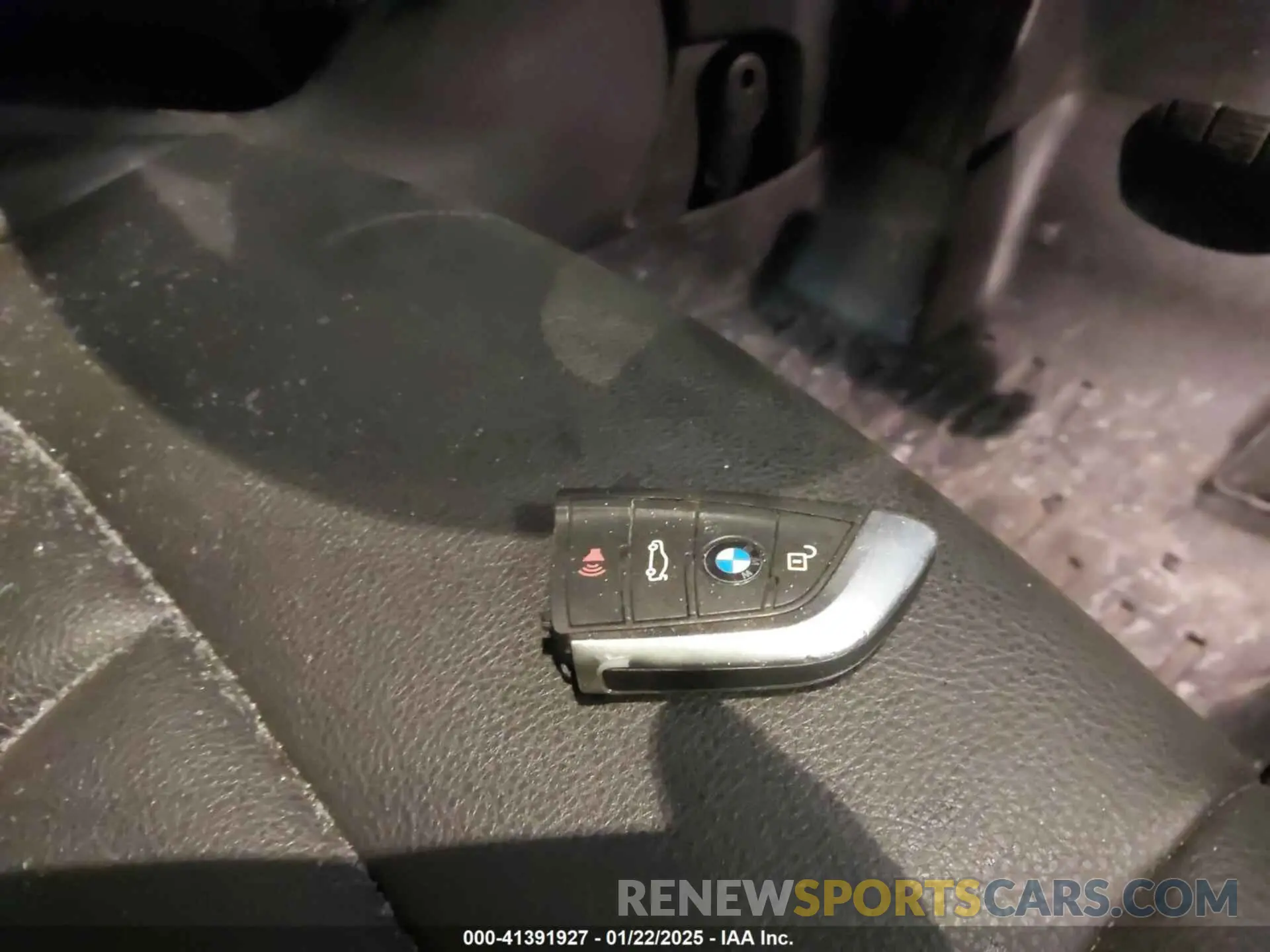 11 Photograph of a damaged car WBXHT3C54K5L36472 BMW X1 2019
