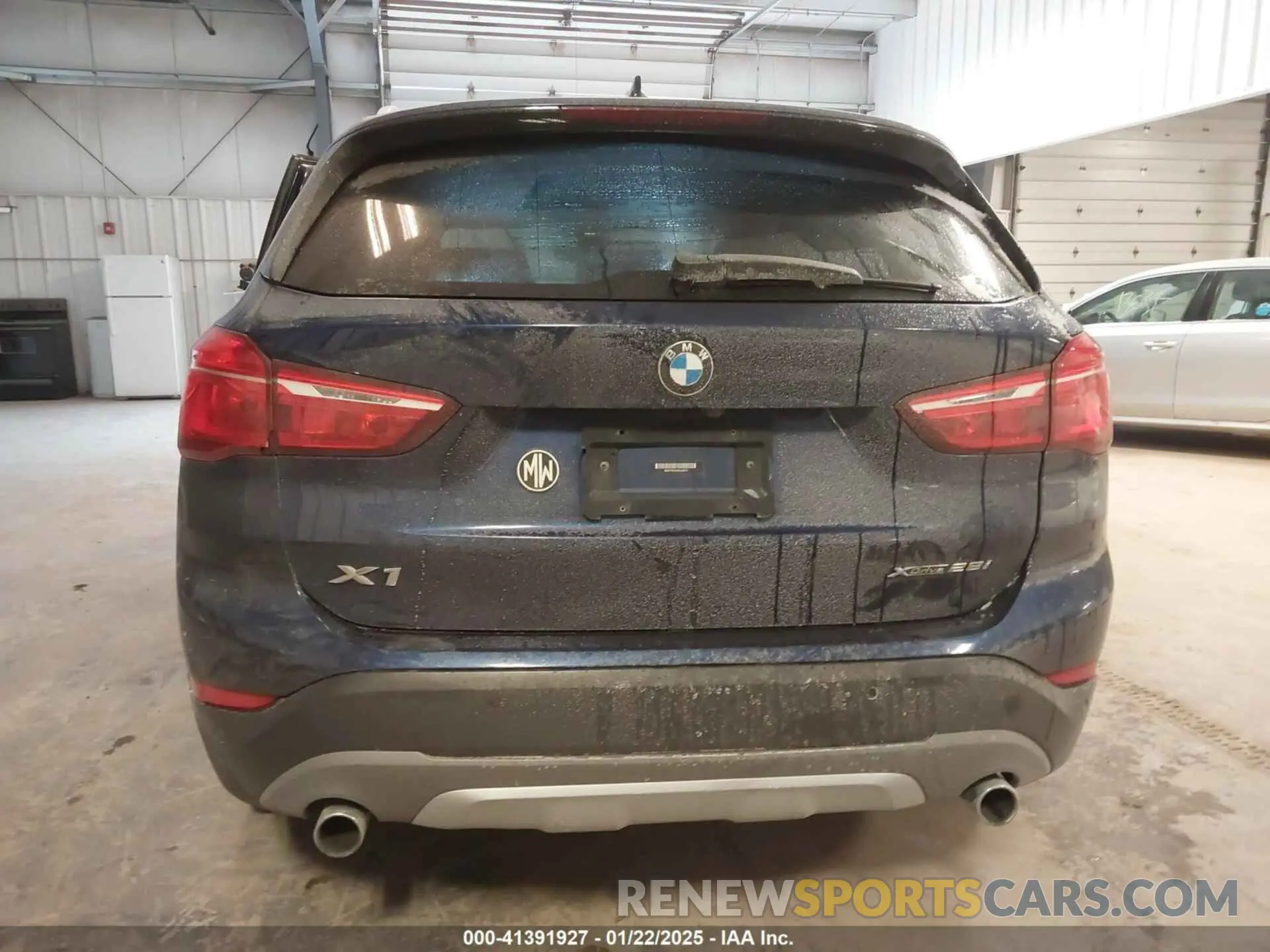17 Photograph of a damaged car WBXHT3C54K5L36472 BMW X1 2019