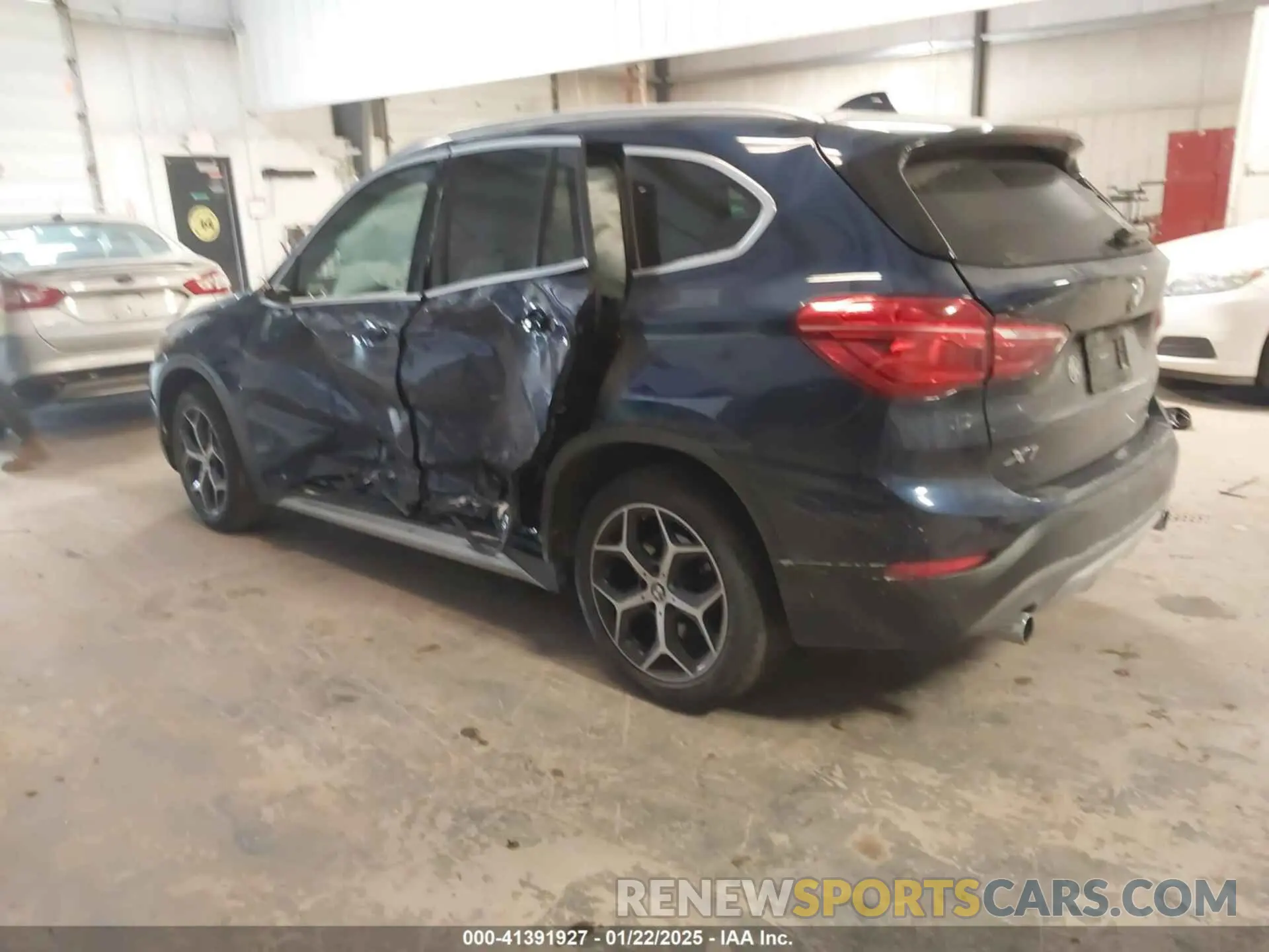 3 Photograph of a damaged car WBXHT3C54K5L36472 BMW X1 2019