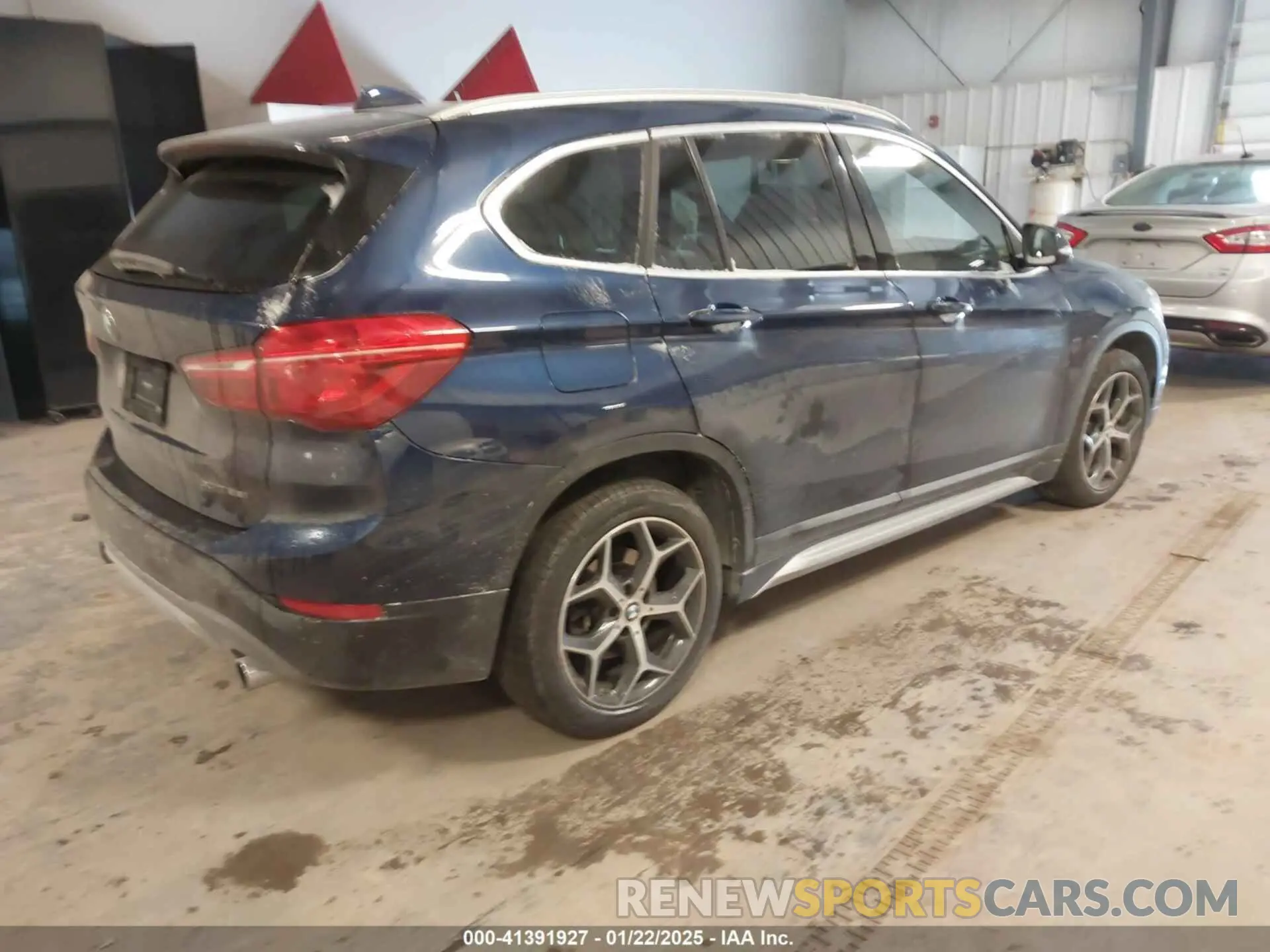 4 Photograph of a damaged car WBXHT3C54K5L36472 BMW X1 2019