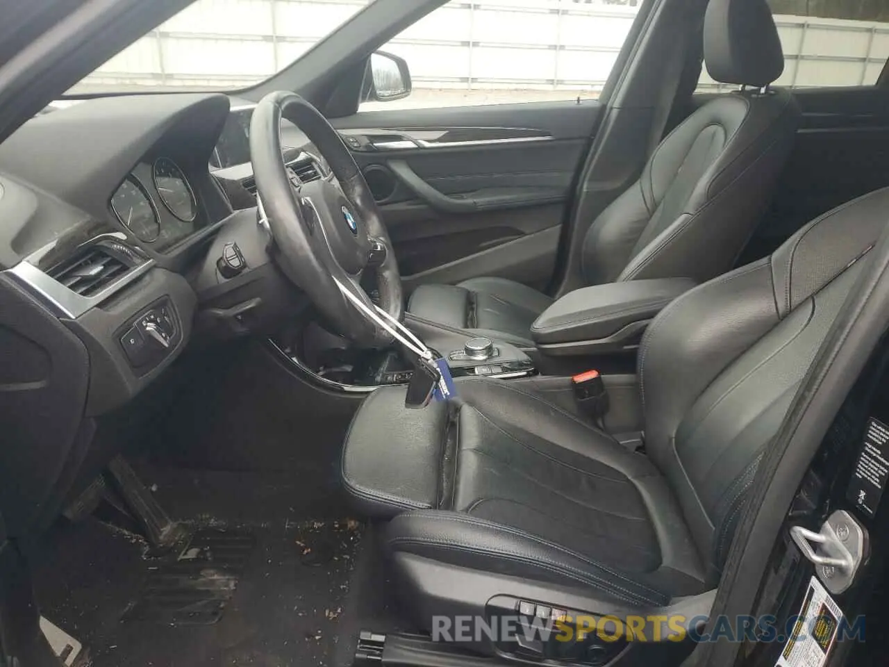 7 Photograph of a damaged car WBXHT3C54K5L90175 BMW X1 2019