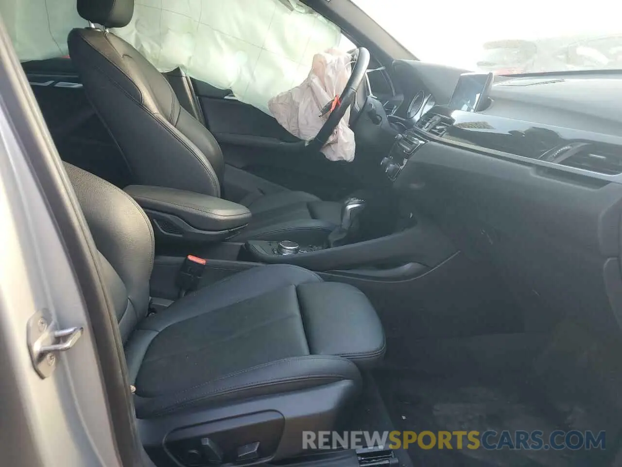 7 Photograph of a damaged car WBXHT3C55K5L36562 BMW X1 2019
