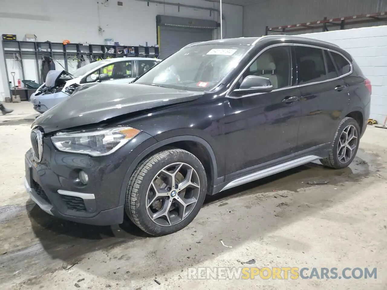 1 Photograph of a damaged car WBXHT3C55K5L36870 BMW X1 2019