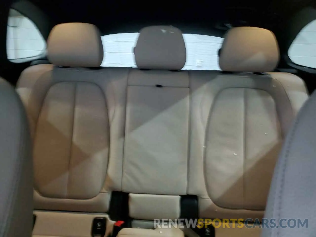 10 Photograph of a damaged car WBXHT3C55K5L36870 BMW X1 2019
