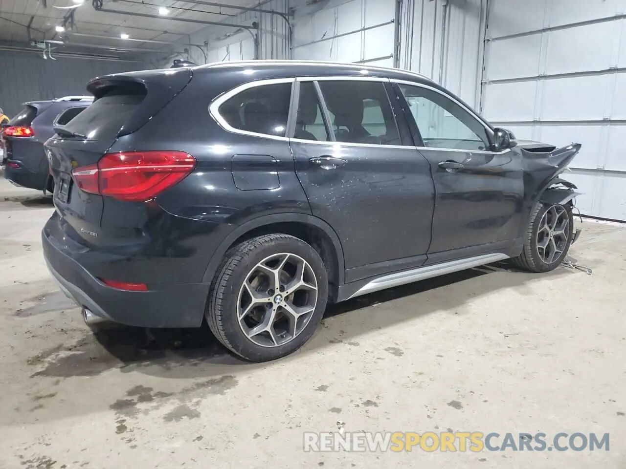 3 Photograph of a damaged car WBXHT3C55K5L36870 BMW X1 2019