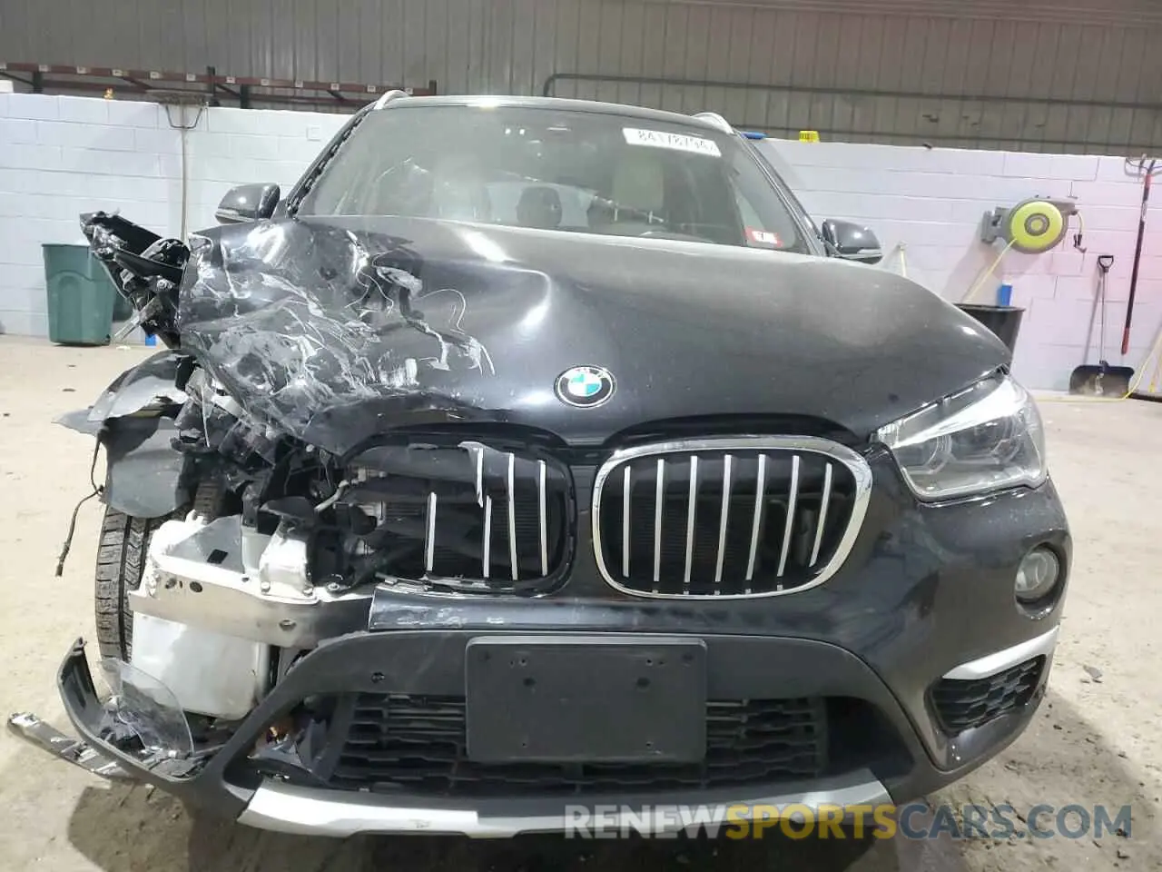 5 Photograph of a damaged car WBXHT3C55K5L36870 BMW X1 2019