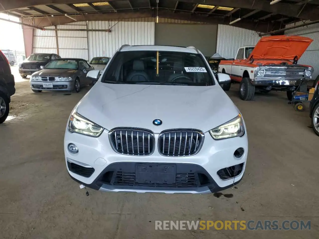 5 Photograph of a damaged car WBXHT3C55K5L90590 BMW X1 2019