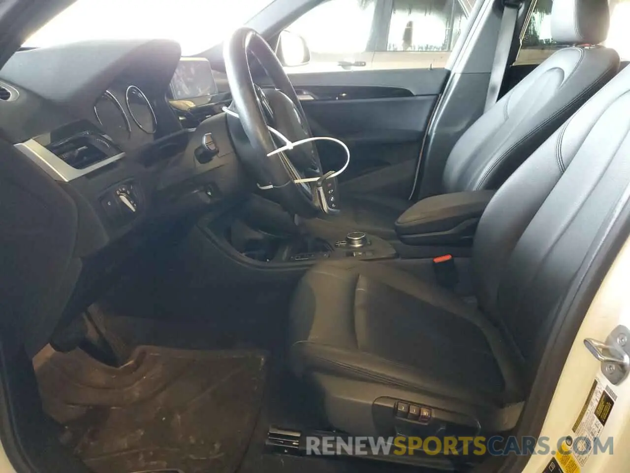 7 Photograph of a damaged car WBXHT3C55K5L90590 BMW X1 2019