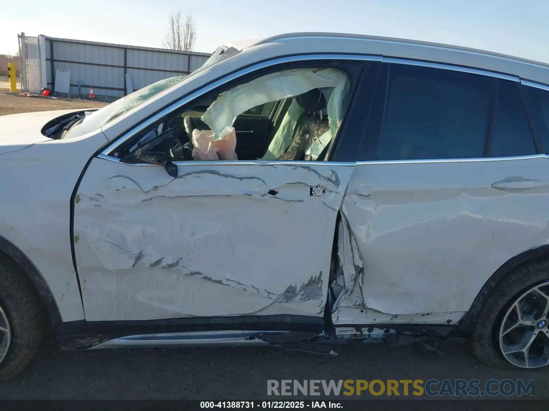 14 Photograph of a damaged car WBXHT3C56K5L89500 BMW X1 2019