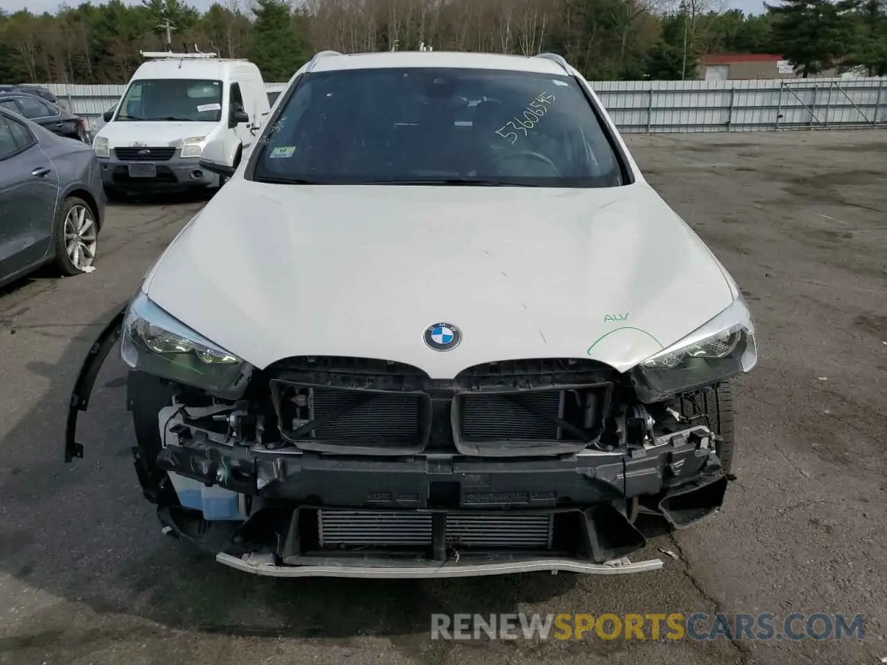 5 Photograph of a damaged car WBXHT3C56K5L89903 BMW X1 2019