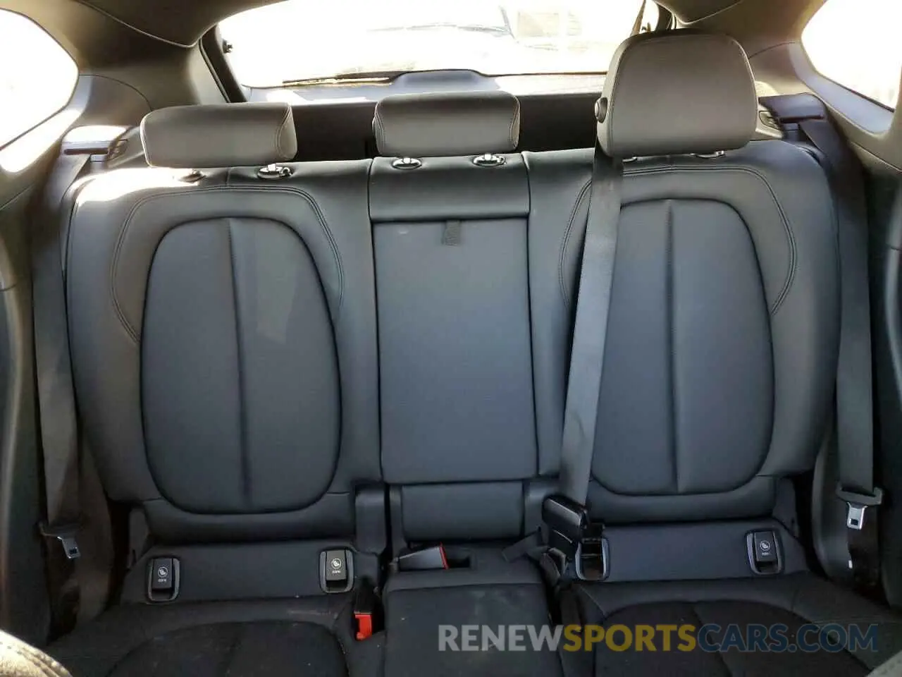 10 Photograph of a damaged car WBXHT3C58K3H33908 BMW X1 2019