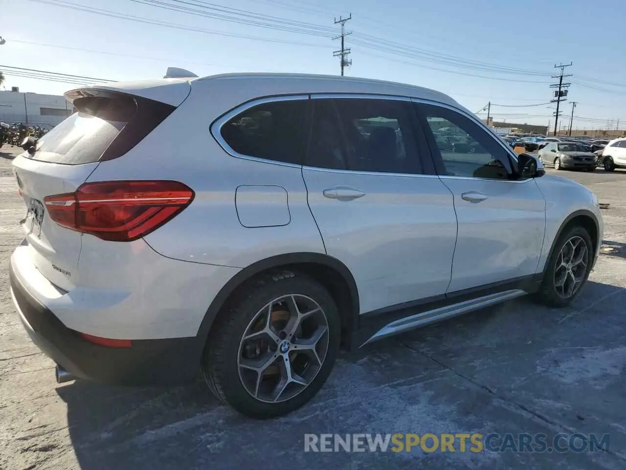 3 Photograph of a damaged car WBXHT3C58K5L36880 BMW X1 2019