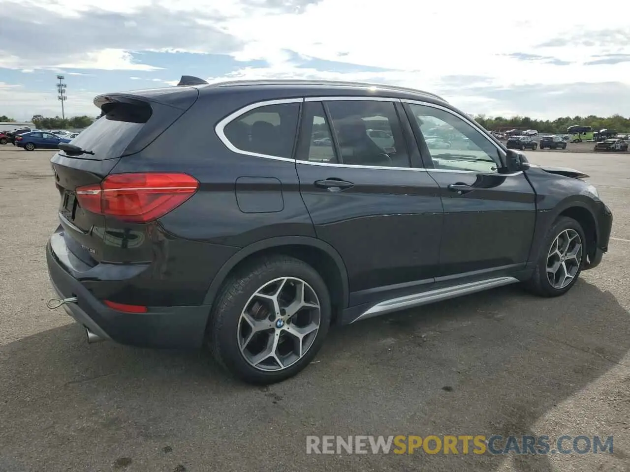 3 Photograph of a damaged car WBXHT3C59K5L36158 BMW X1 2019