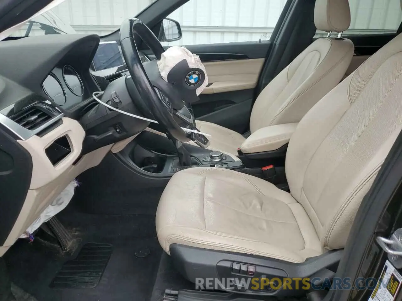 7 Photograph of a damaged car WBXHT3C59K5L36757 BMW X1 2019
