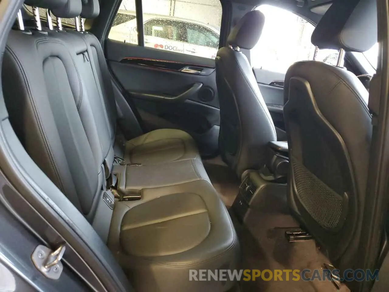 10 Photograph of a damaged car WBXHT3C5XK5L90567 BMW X1 2019