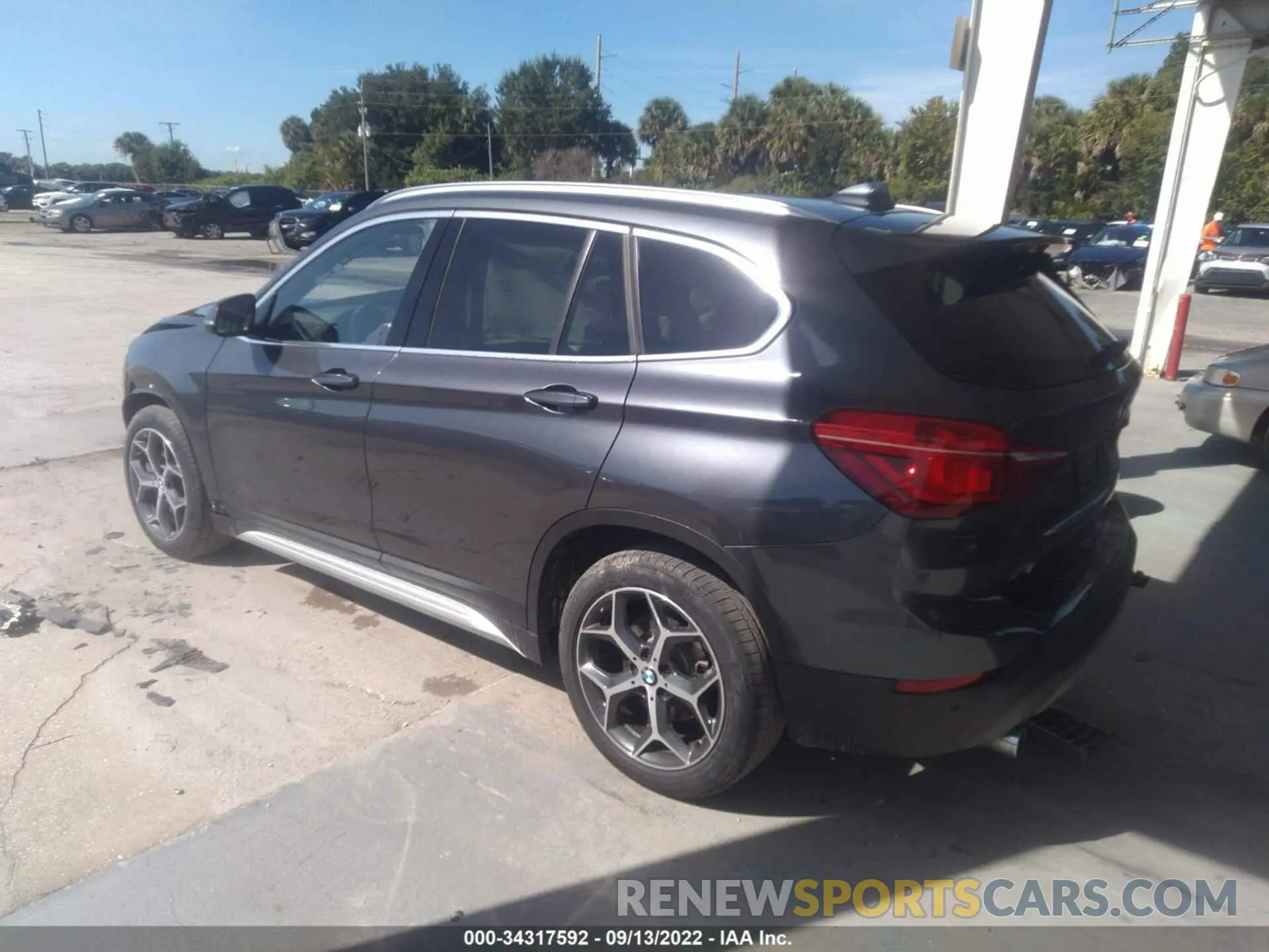 3 Photograph of a damaged car WBXHU7C50K5L11086 BMW X1 2019